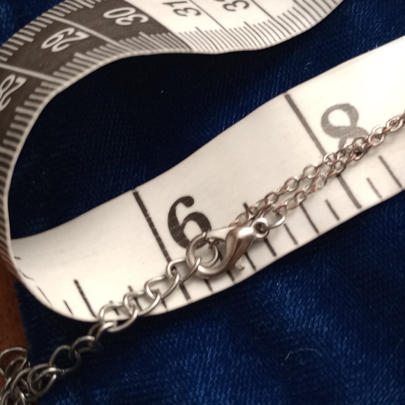 Elegant Multicolor Stone Pendant Necklace - Picture 8 of 11